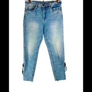 Blank NYC High Rise Tapered Lace Up Jeans Size 29